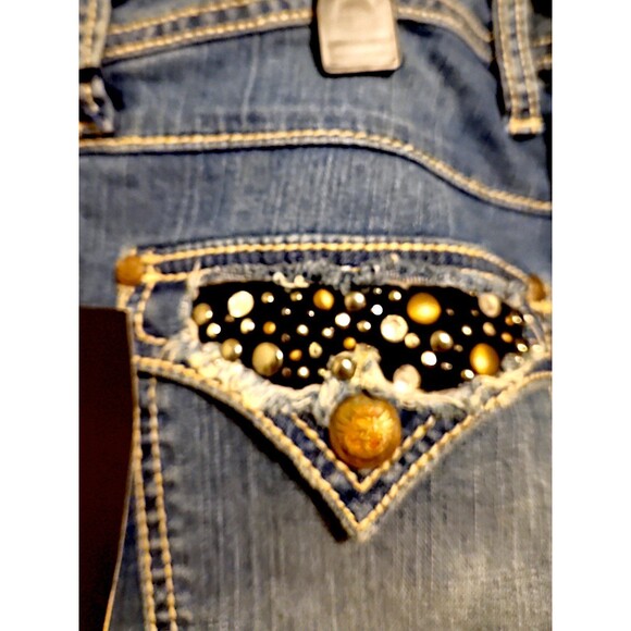 Seven7 Luxe Embellished Cowgirl Capri Jeans Size 16 NWTs - Picture 7 of 9